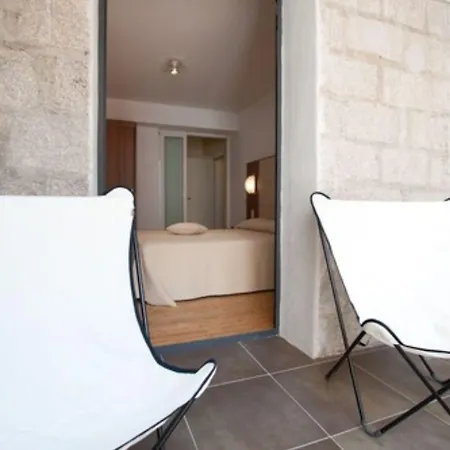 En Aparté Aparthotel 3*