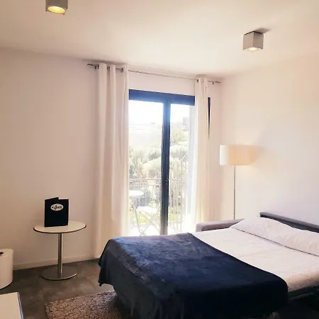 En Aparté Aparthotel 3*