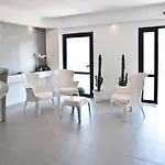 Appart hôtel En Aparté 3*