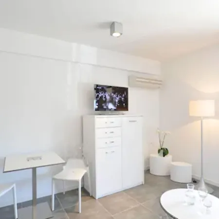 Aparthotel En Aparte Porto-Vecchio (Corsica)