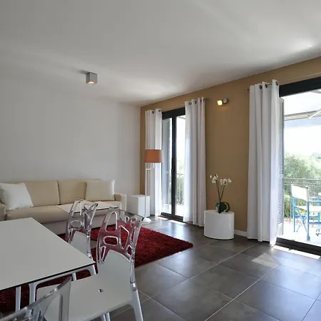 En Aparte Ξενοδοχείο με διαμερίσματα 3*